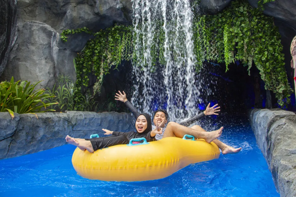 lokasi adverton riverine splash