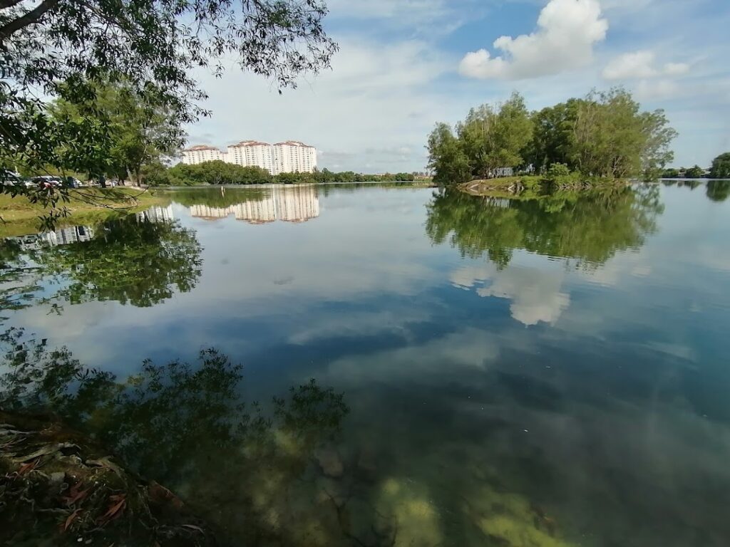 lokasi tasik biru kundang