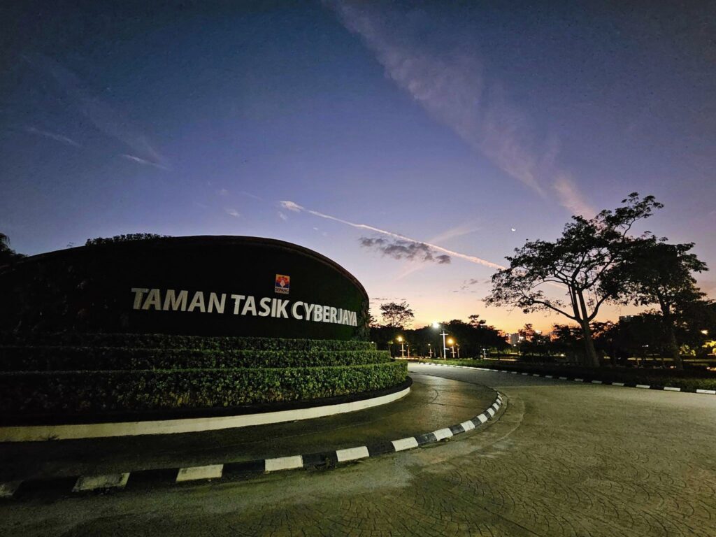 waktu operasi taman tasik cyberjaya