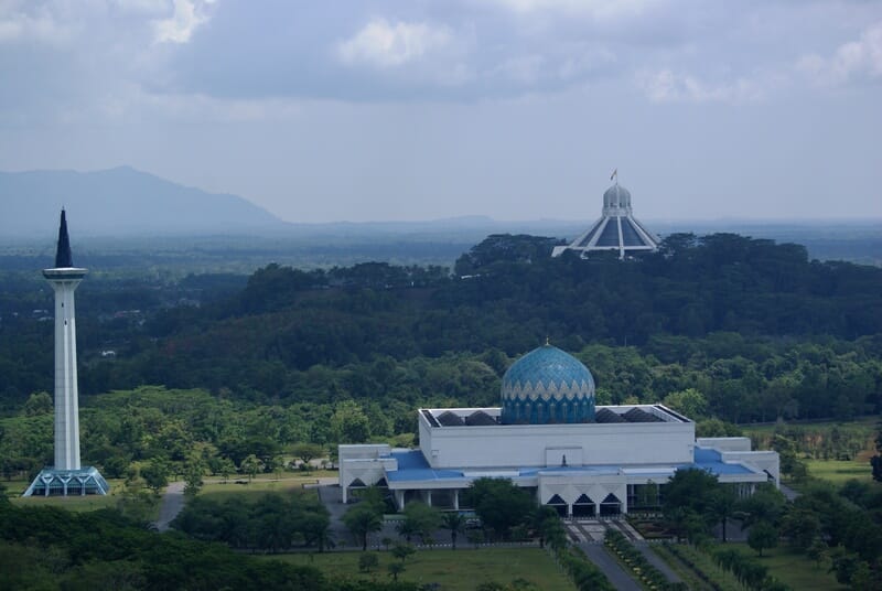 binaan masjid jamek negeri sarawak