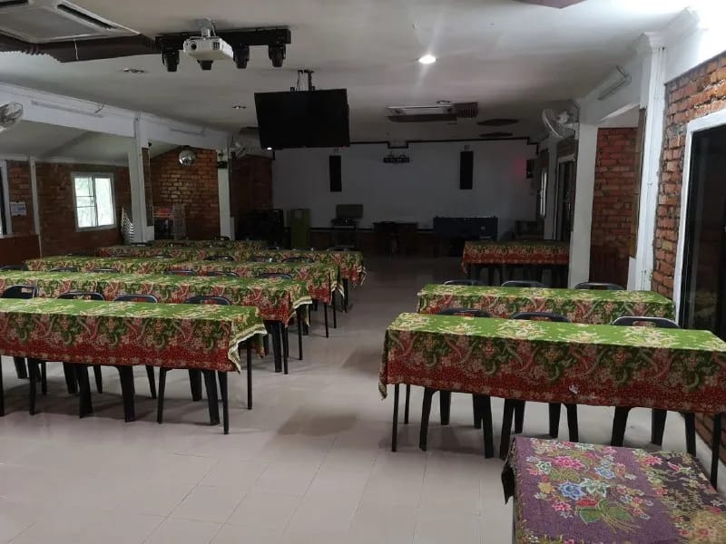 hall min house camp