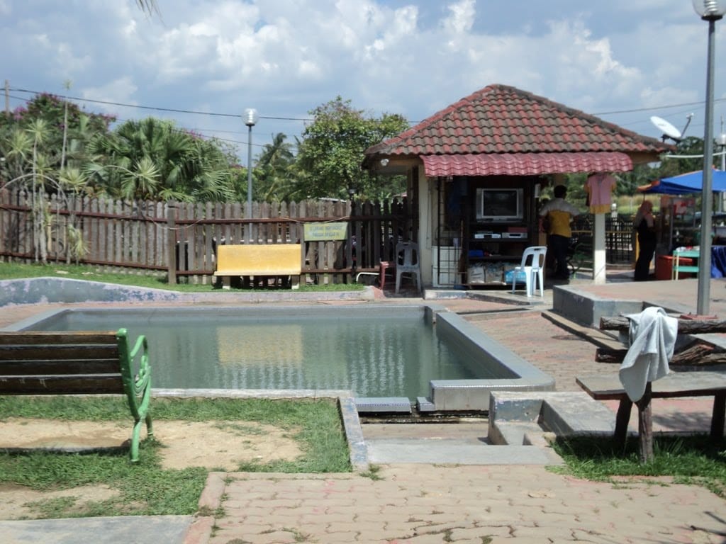 harga tiket kolam air panas hulu tamu