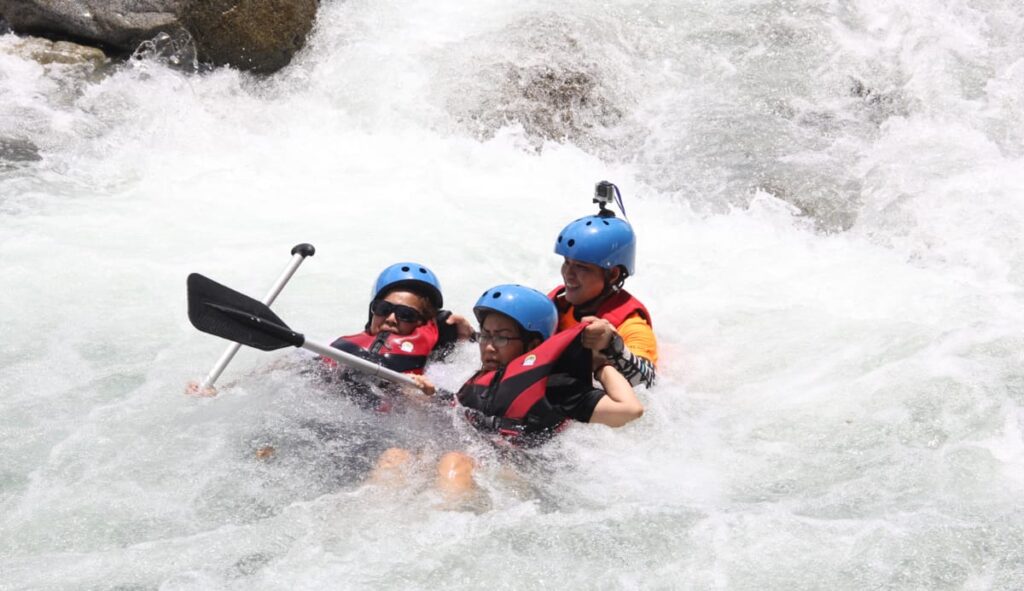 kiulu sabah rafting