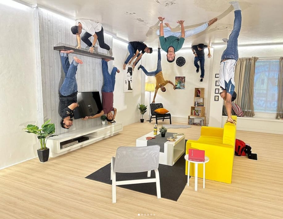 lokasi upside down house kuching