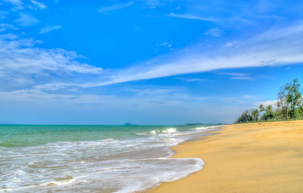tok bali beach kelantan