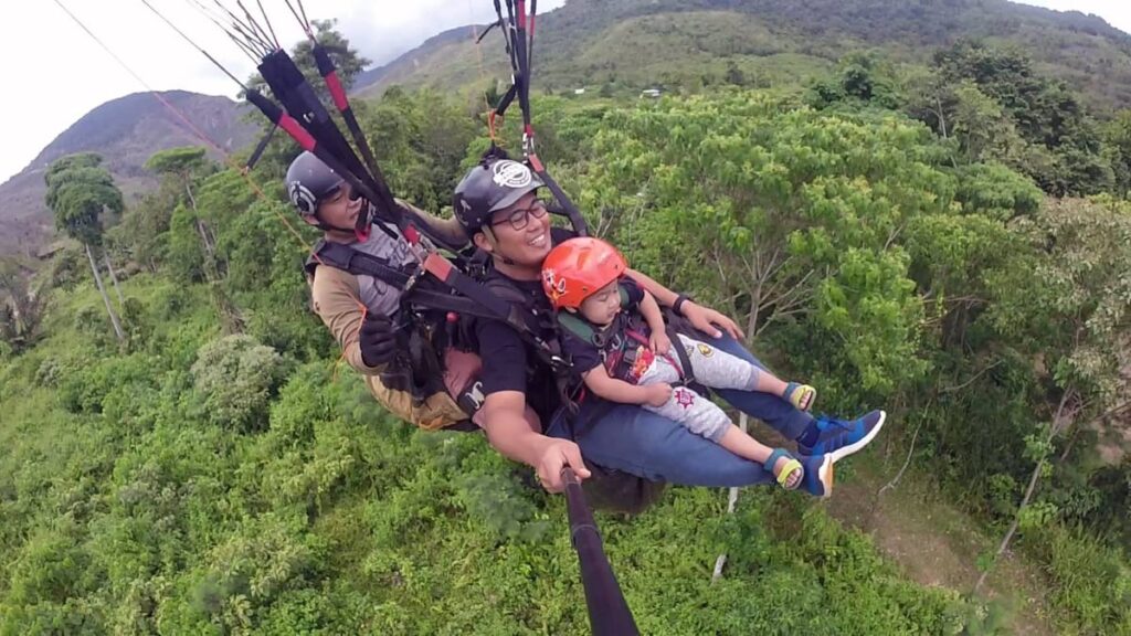 waktu operasi ranay paragliding