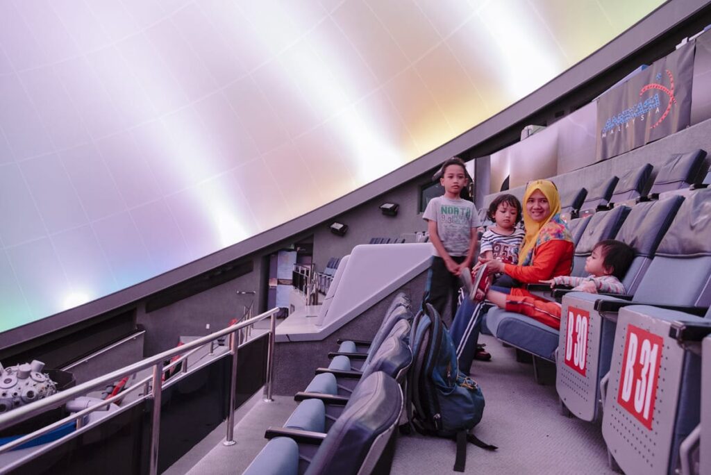 laluan planetarium negara