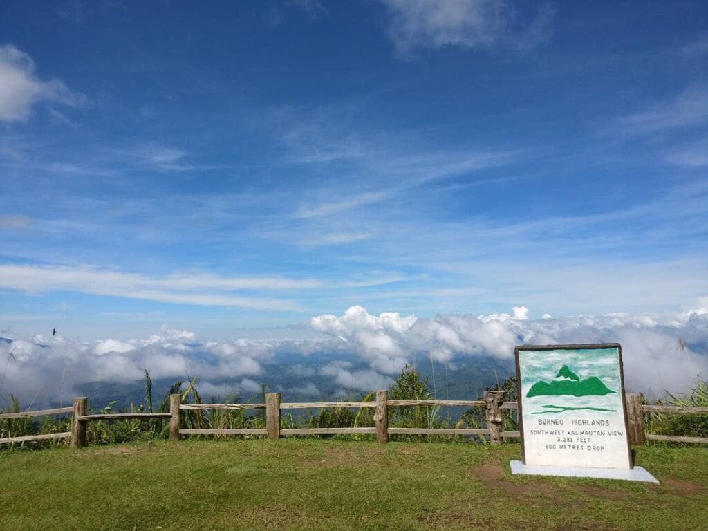 tarikan kalimantan view from sarawak