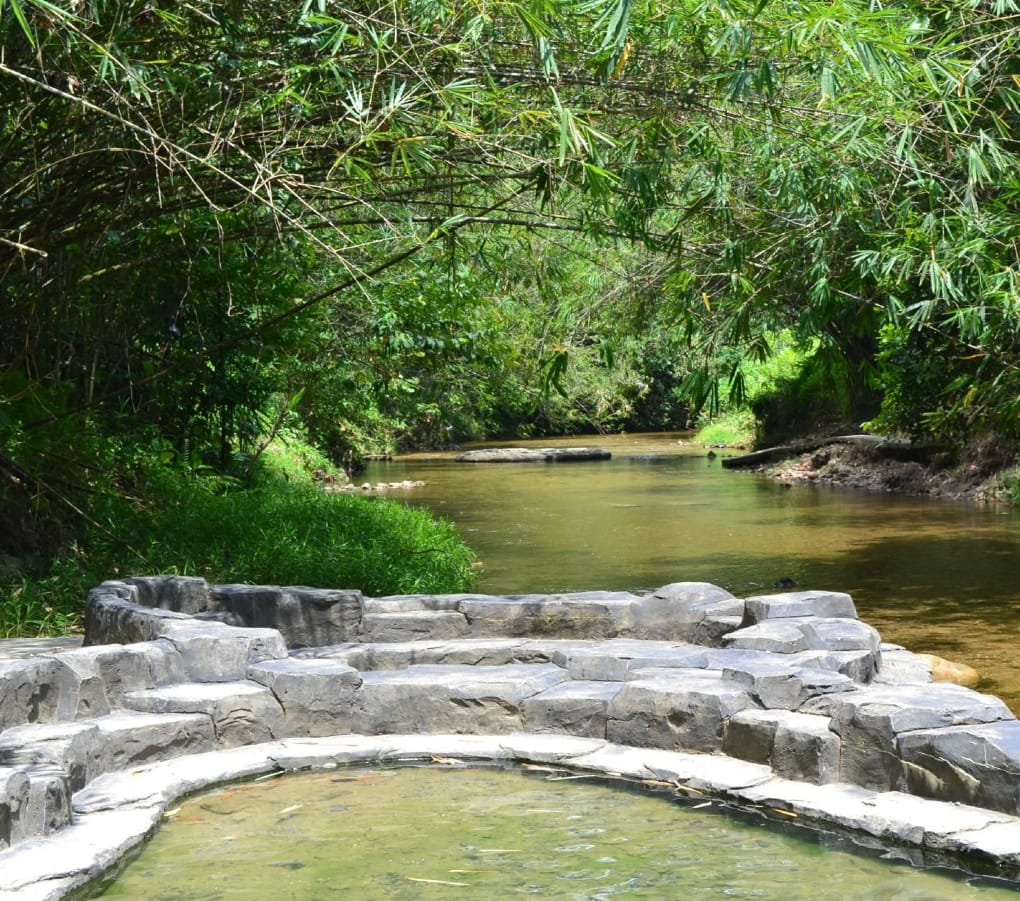 waktu operasi annah rais hot spring