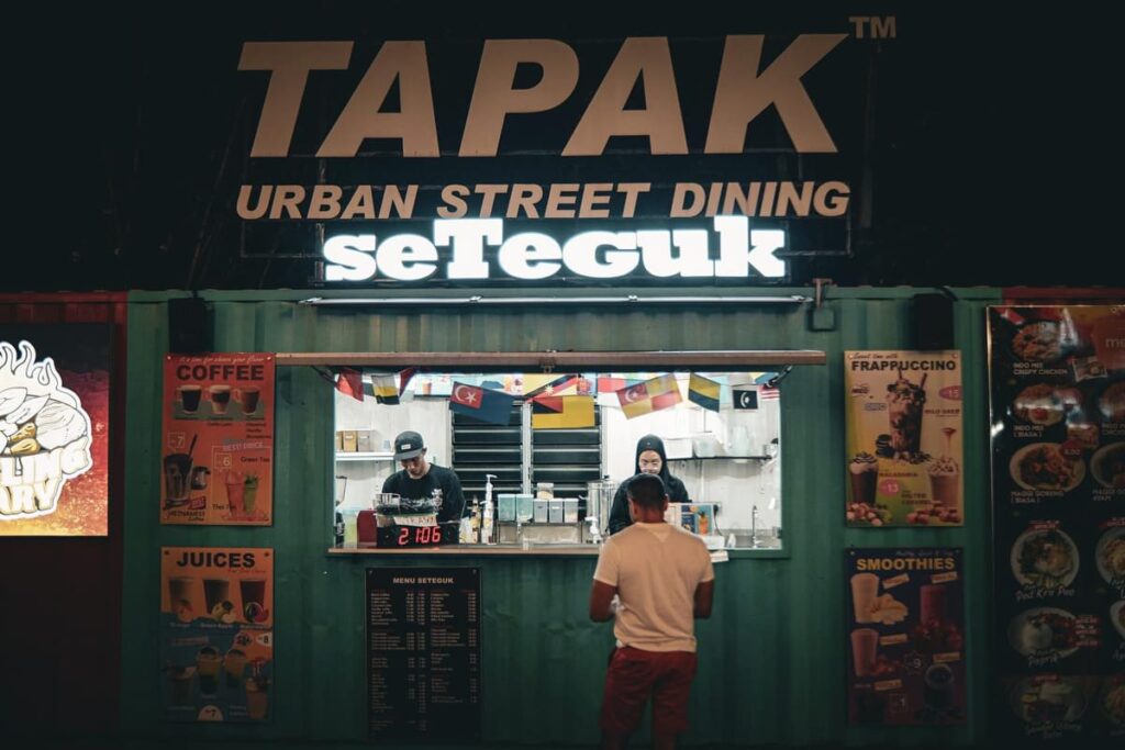 waktu operasi tapak