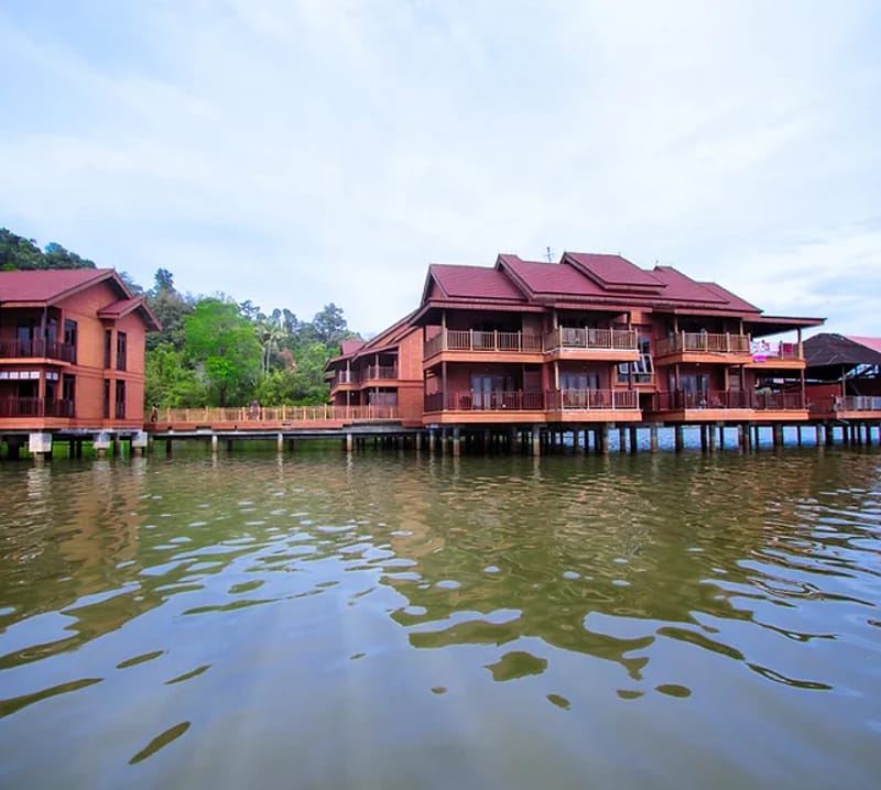 kampung air water chalet