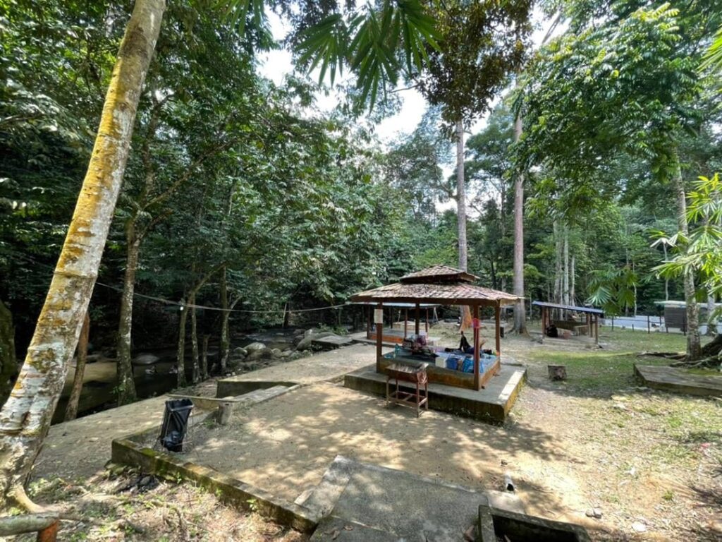 waktu operasi sungai tua eco park