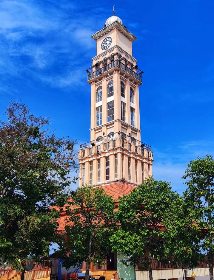 harga tiket menara jam tambatan diraja