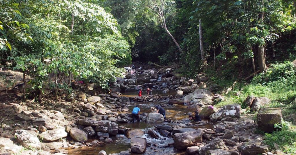 titi hayun waterfall kedah
