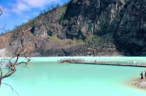 √ KAWAH PUTIH CIWIDEY : Keindahan Ajaib dari Alam Bandung Selatan, Review & Info Tiket