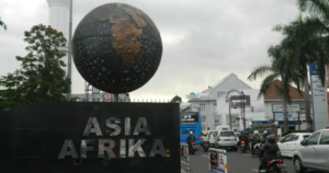 √ JALAN ASIA AFRIKA : Wisata Legendaris di Pusat Kota yang Wajib Dikunjungi! Info & Harga Tiket
