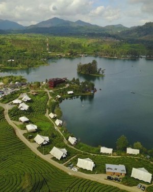 √ GLAMPING LAKESIDE RANCABALI : Liburan Mewah di Tepi Situ Patenggang yang Bikin Kagum, , Review & Info Tiket