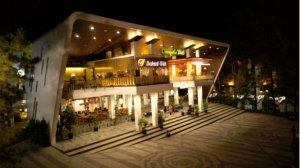 √ CIHAMPELAS WALK (CIWALK) : Surga Belanja, Kuliner, dan Hiburan di Tengah Kota Bandung, Review & Info Tiket.