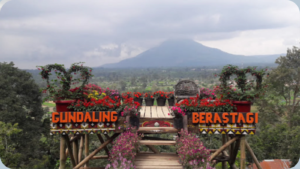 √ BUKIT GUNDALING : Menikmati Sejuknya Alam dan Pesona Kota Berastagi dari , Review & Info