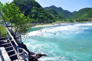 √ PANTAI LHOKNGA : Pesona Alam dan Aktivitas Seru di Tepian Barat Aceh, Review & Info