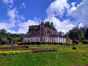 √ DUSUN BAMBU : Liburan Seru Bernuansa Alam di Jantung Lembang, Info & Harga Tiket