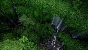 √Menyusuri Keindahan AIR TERJUN BENANG SETOKEL & BENANG KELAMBU : Permata Alam Lombok Tengah