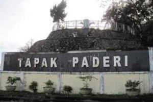 √ Pantai Tapak Paderi: Perpaduan Sejarah dan Keindahan Alam di Bengkulu