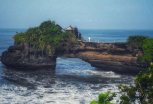 √ PANTAI MBAWANA : Surga Tersembunyi yang Menakjubkan di Sumba Barat Daya