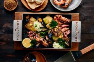 √ Social House Restoran Grand Indonesia – Destinasi Kuliner Mewah dan Hangat di Jakarta