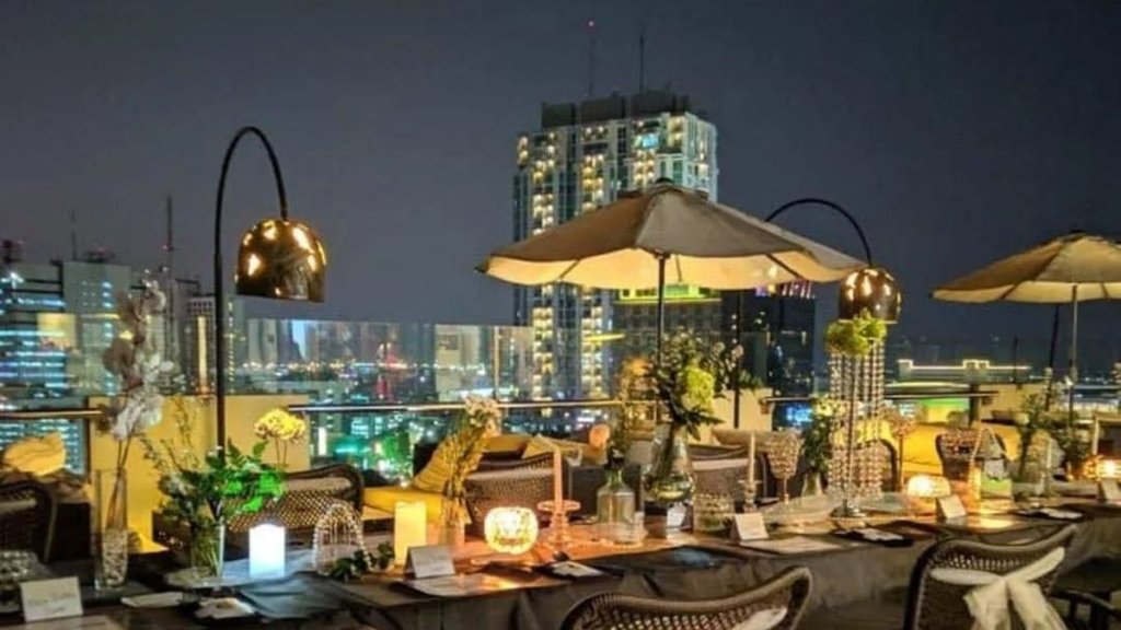 Dari Sky 36 Restaurant Ini preview