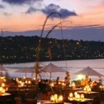 √ Menega Café – Jimbaran : Wisata Kuliner Seafood dengan Suasana Pantai Romantis
