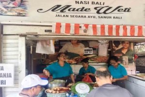 √ Warung Nasi Ayam Men Weti – Sanur : Kuliner Legendaris Bali yang Wajib Dicoba