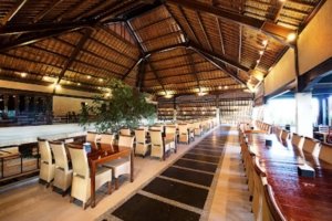 √ De’ Leuit Bogor : Tempat Makan Ikonik dengan Nuansa Sunda yang Hangat