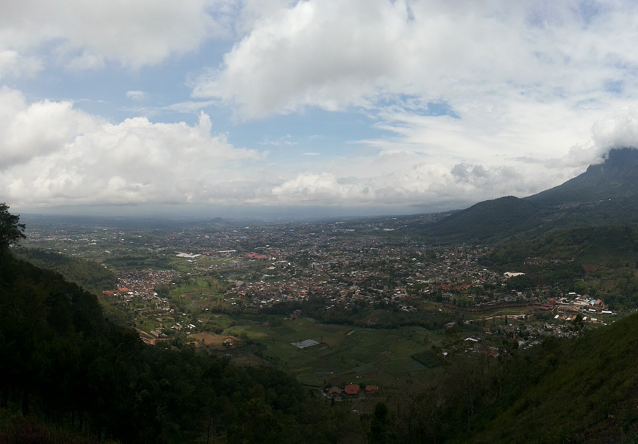 √ Gunung Banyak Batu Malang: Menikmati Keindahan Kota Batu dari Ketinggian Review & Info Tiket