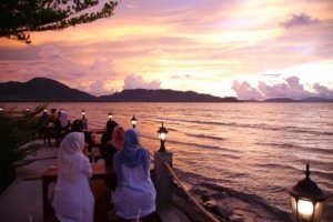√ Pantai Ulee Lheue: Destinasi Pantai Populer di Banda Aceh