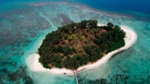 √ Kepulauan Karimunjawa – Surga Tropis di Utara Jawa Tengah
