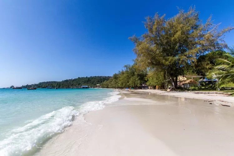 √ Pantai Paradiso: Destinasi Santai Favorit di Pusat Kota Sabang