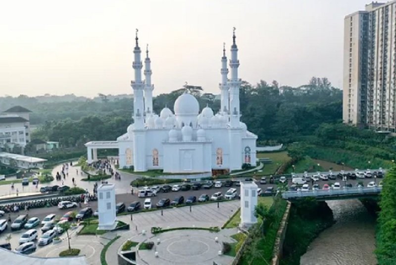 √ Masjid At-Thohir: Keindahan Arsitektur Modern di Cimanggis Depok