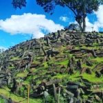 √ Gunung Padang – Cianjur: Situs Megalitikum Tertua di Indonesia