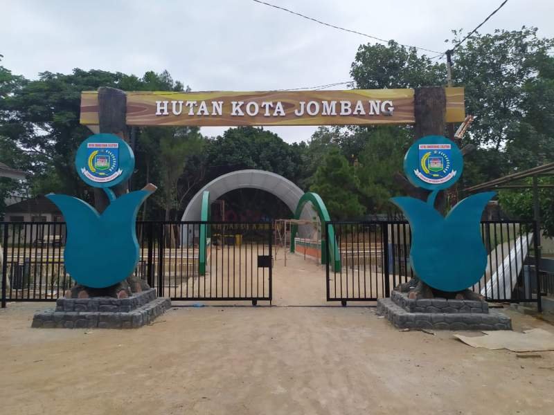 √ Hutan Kota Jombang Cilegon: Ruang Hijau Sejuk di Tengah Kota Baja Deskripsi,Review & Info Tiket