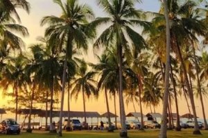 √ Pantai Cibeureum Anyer: Keindahan Sunset dan Pasir Lembut di Pesisir Banten,Review & Info Tiket