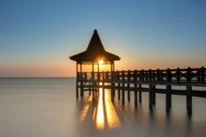 √ Pantai Bentar Probolinggo: Keindahan Pantai Tenang di Jawa Timur Review & Info Tiket