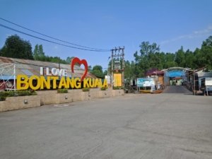 √ Bontang Kuala: Wisata Kampung Atas Air, Kuliner, Aktivitas, Review & Info Lengkap