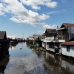 √ Kampung Biru Banjarmasin: Sejarah, Daya Tarik, Aktivitas & Info Lengkap