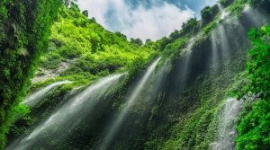 Air Terjun Madakaripura: Keindahan Alam dan Legenda di Probolinggo, Jawa Timur