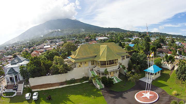 √ Museum Kedaton Sultan Ternate: Wisata Sejarah & Budaya, Review & Info Lengkap