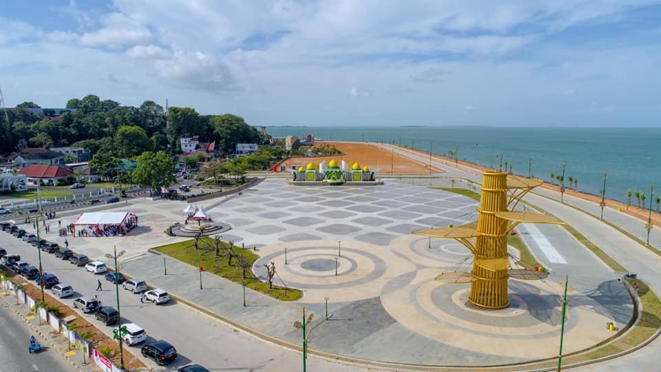 √ Taman Gurindam 12: Ruang Publik Ikonik di Tepi Laut Tanjung Pinang, Review & Info Lengkap