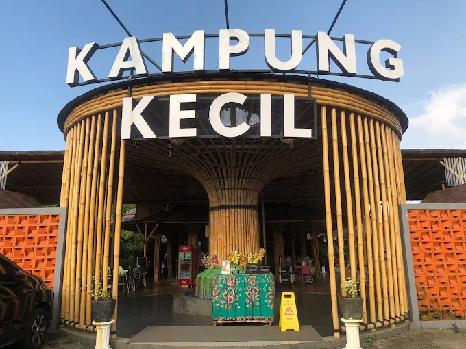 √ Kampung Kecil Serang: Rumah Makan Keluarga dengan Nuansa Tradisional, Review & Info Lengkap