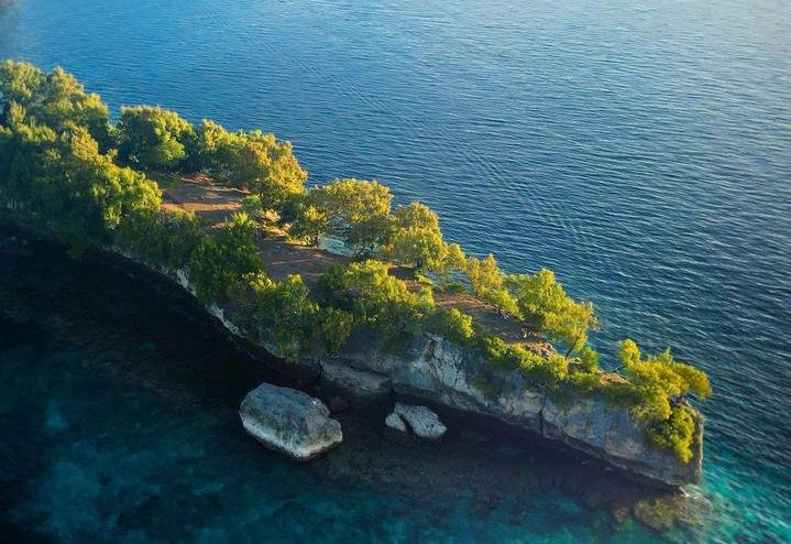 √ Pulau Bando: Pulau Kecil Tenang dengan Panorama Laut Jernih, Review & Info Lengkap