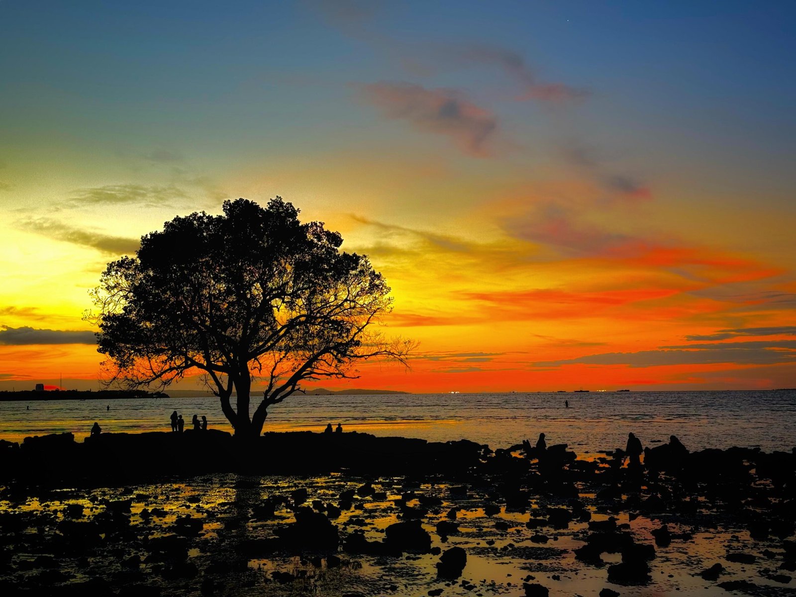 √ Pantai Oesapa Kupang: Pantai Kota Favorit dengan Sunset Indah, Review & Info Lengkap